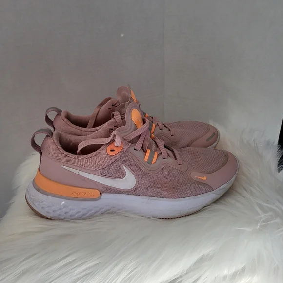 Nike Women's Pink and Orange Sneakers, Size - Picture 4 of 7